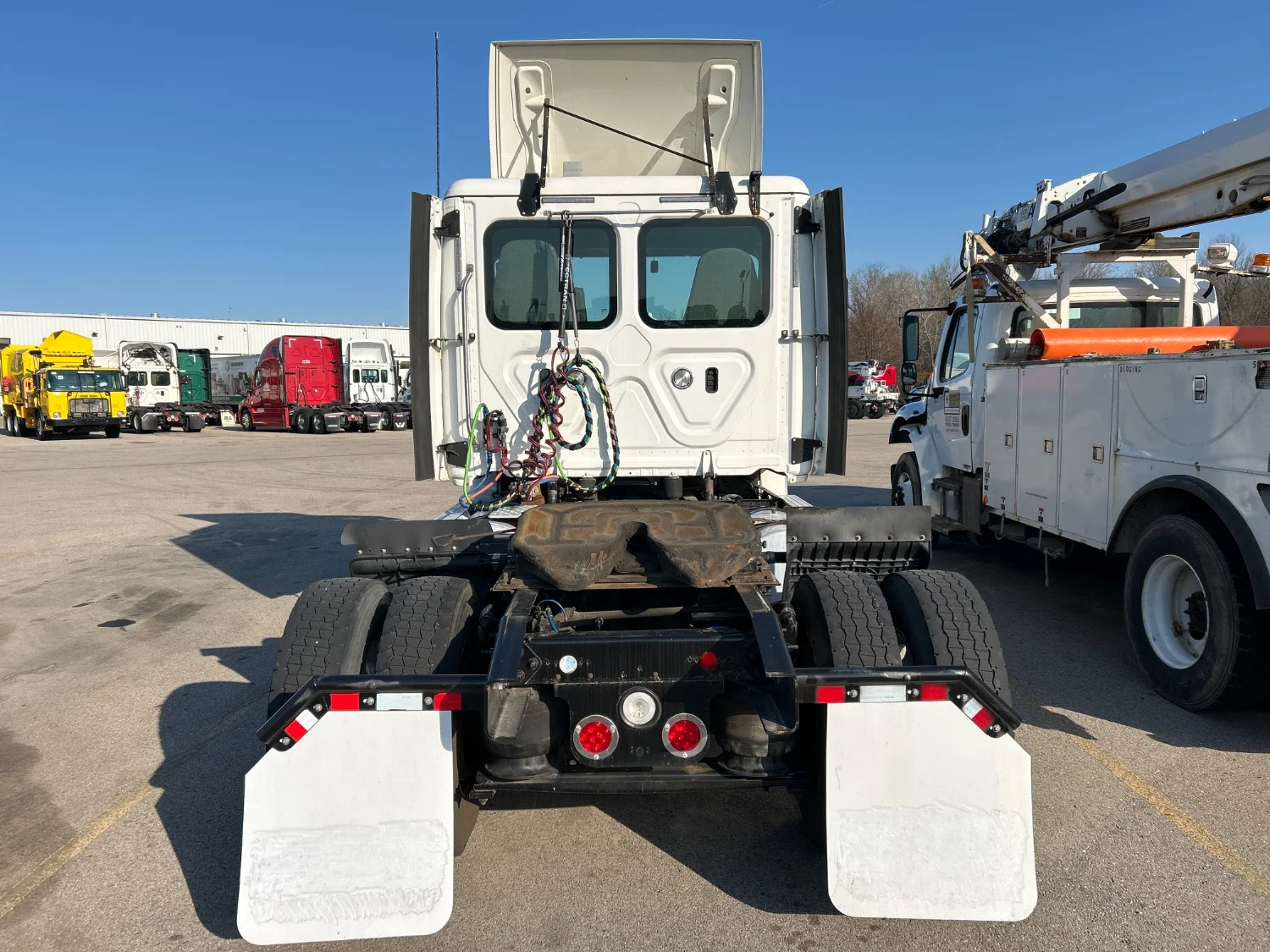 2018 Freightliner Cascadia in Dayton, OH — photo 4