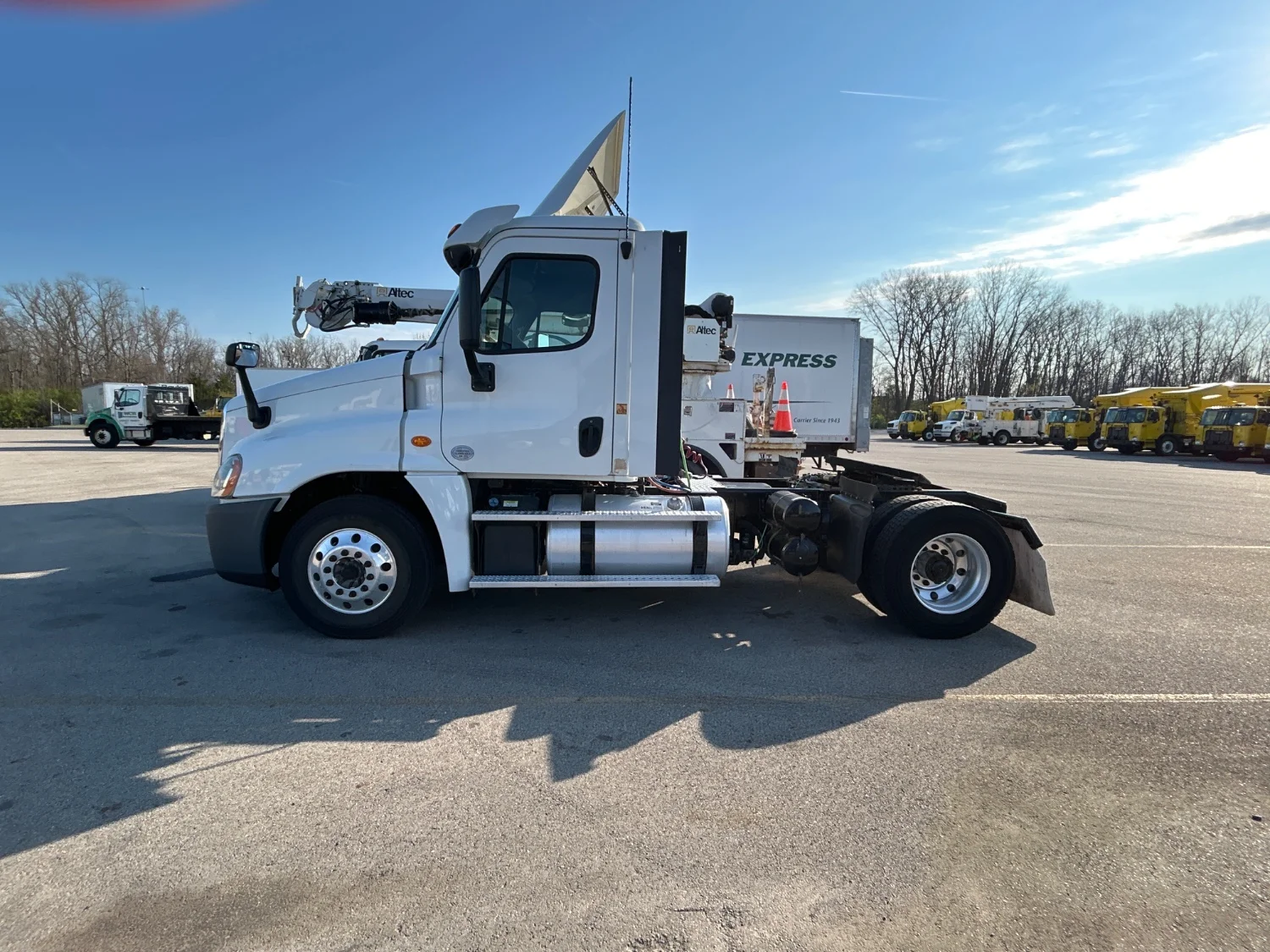 2018 Freightliner Cascadia in Dayton, OH — photo 6