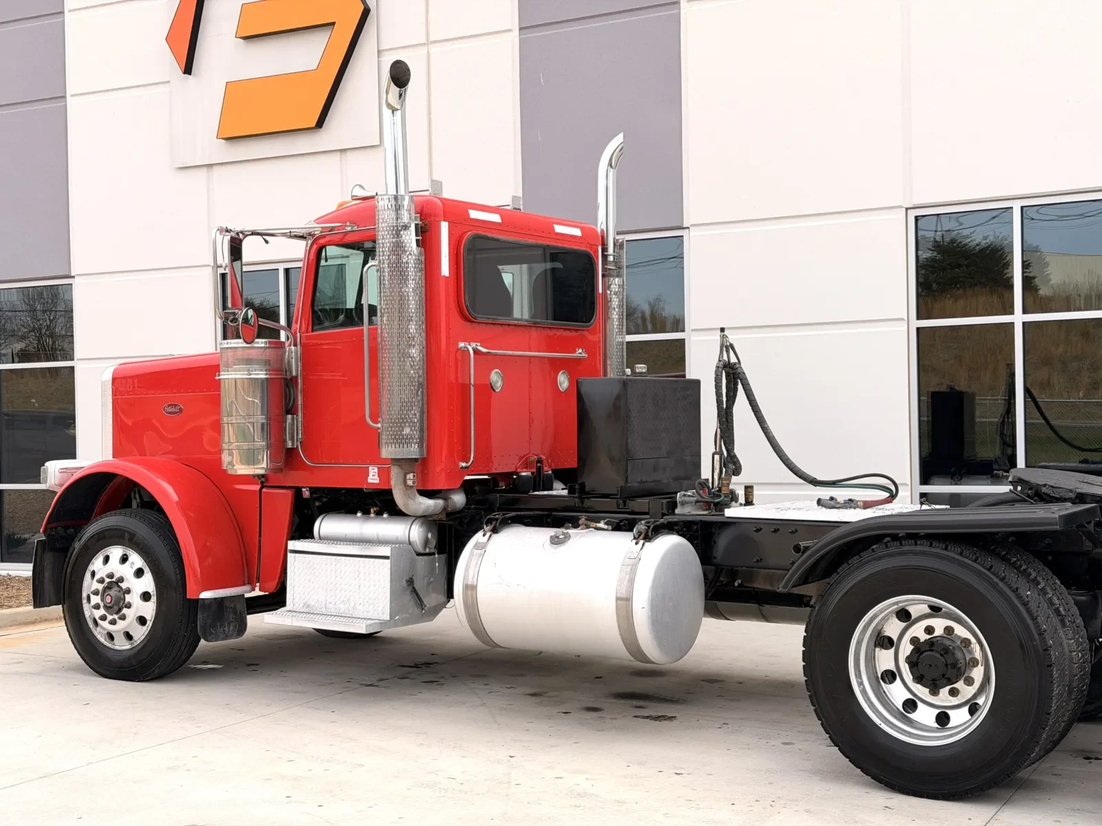 2017 Peterbilt 389 in Greer, SC — photo 8