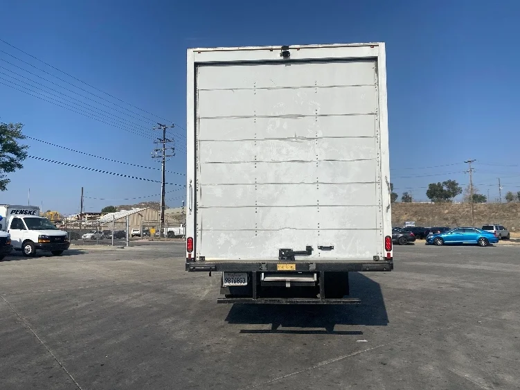 2022 International MV - image 7