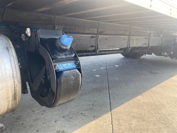 2022 International MV - image 5