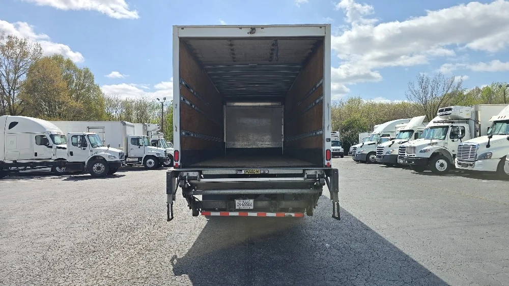 2021 Freightliner M2 106 - image 8