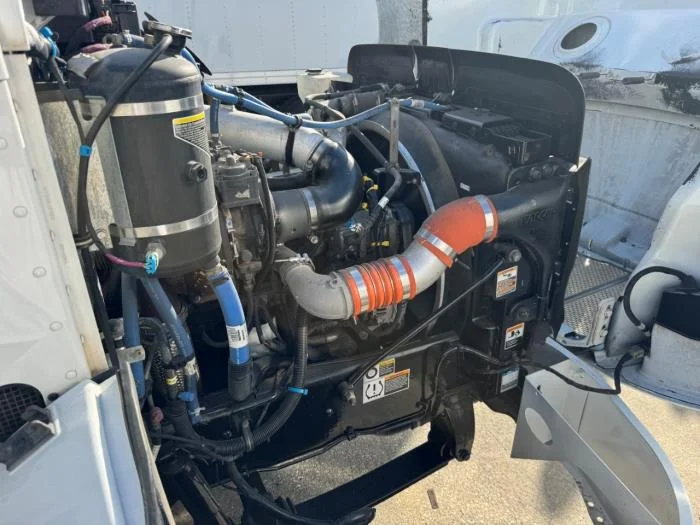 2020 Peterbilt 337 - image 19