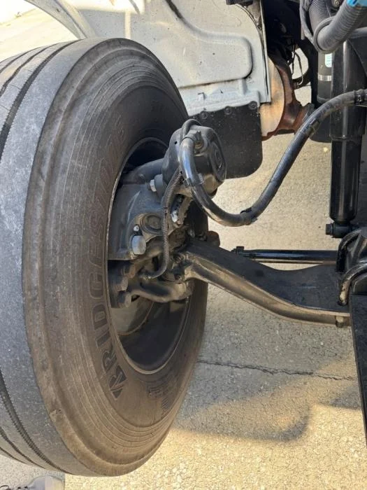 2020 Peterbilt 337 - image 21