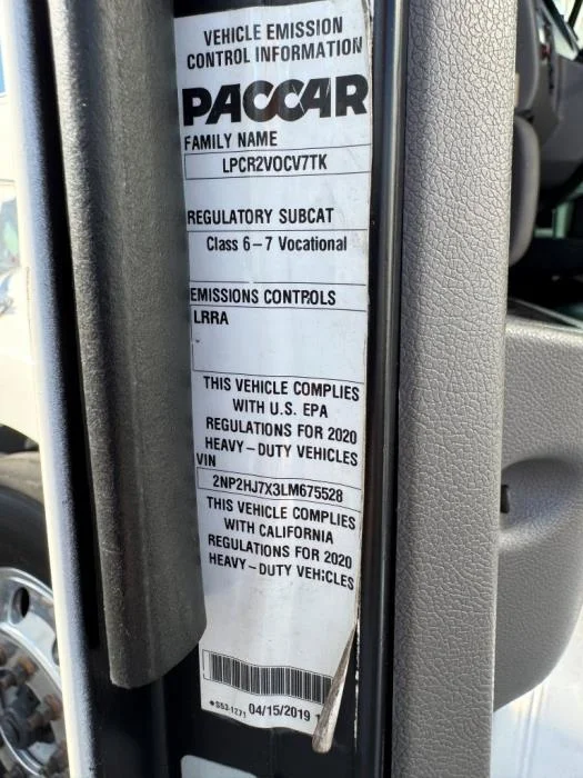 2020 Peterbilt 337 - image 30