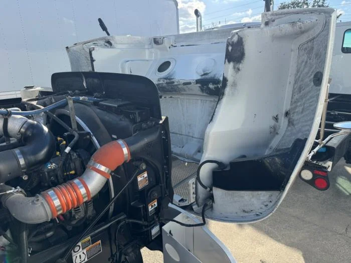 2020 Peterbilt 337 - image 20