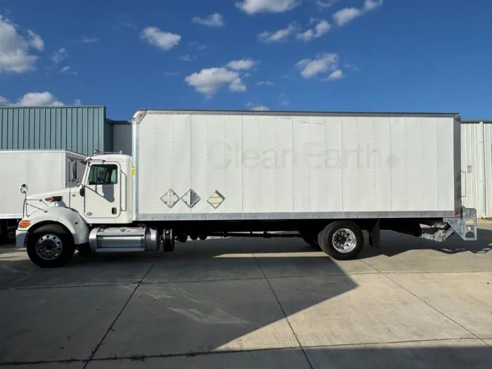 2020 Peterbilt 337 - image 9