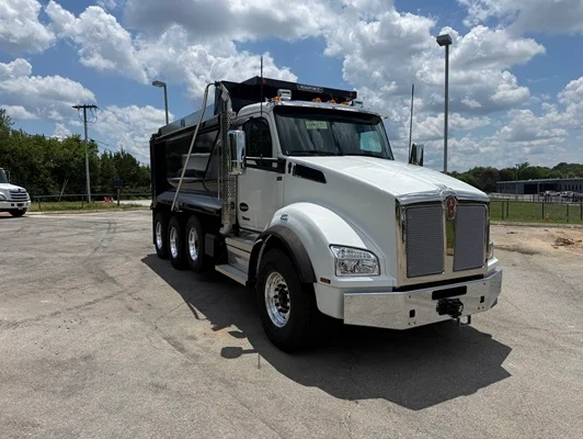 2027 Kenworth T880 in Chattanooga, TN