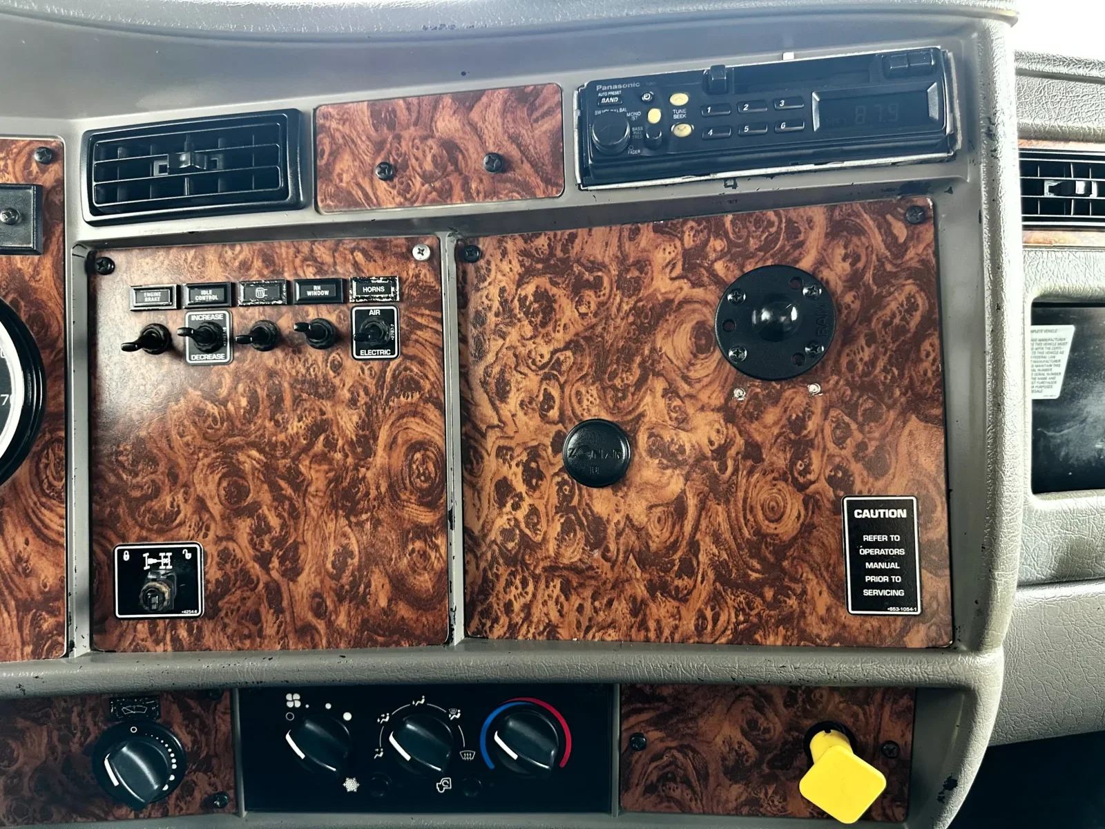2003 Kenworth in Hutchins, TX — photo 18