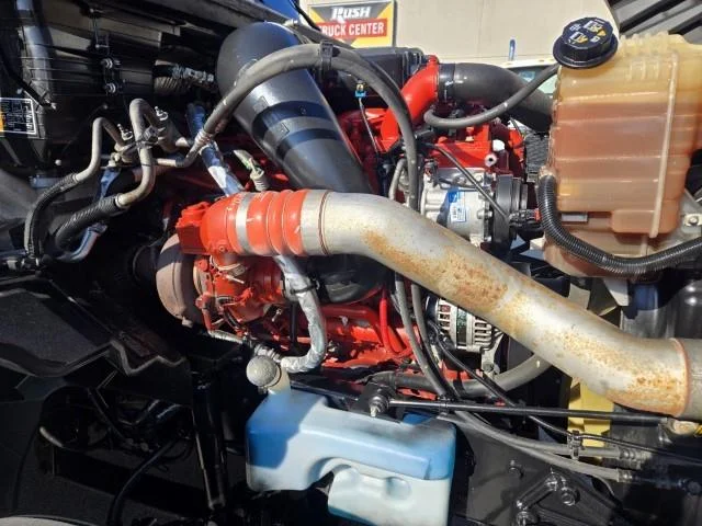 2024 International LT - image 25