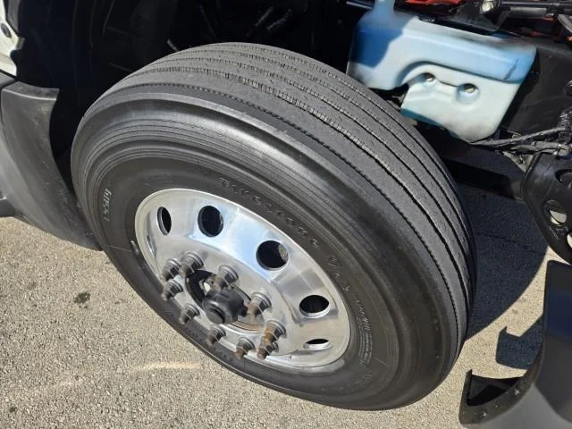 2024 International LT - image 23