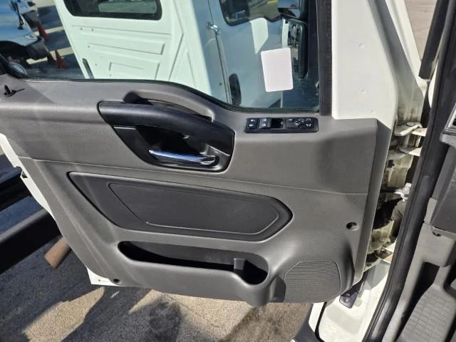 2024 International LT - image 16