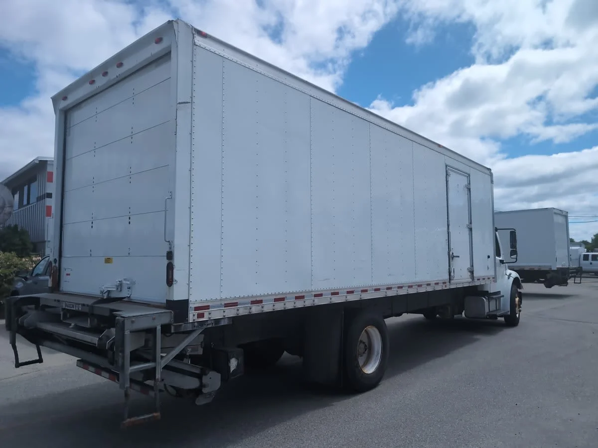 2019 Freightliner M2 106 in Salisbury, MA — photo 4