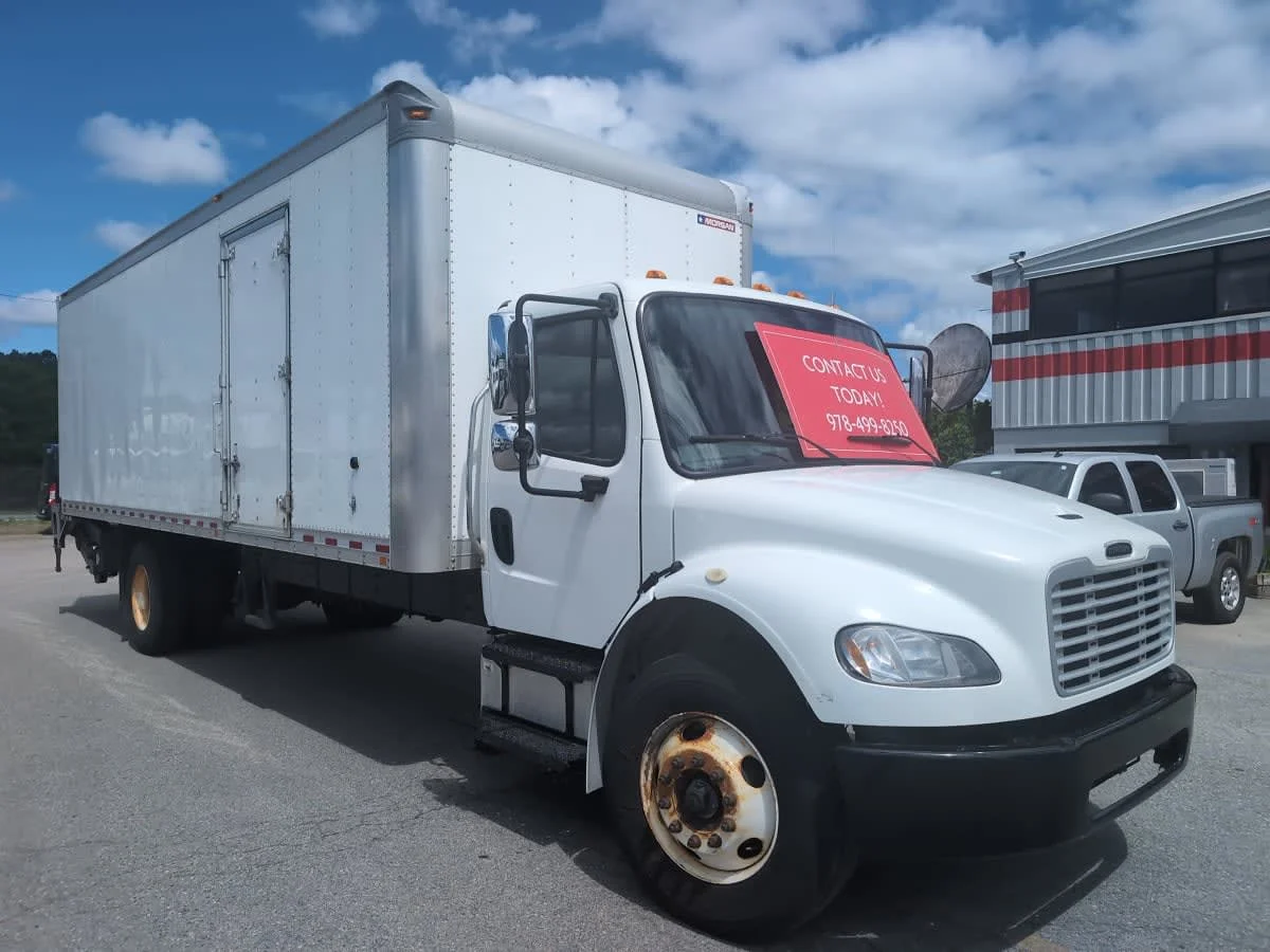 2019 Freightliner M2 106 in Salisbury, MA — photo 3