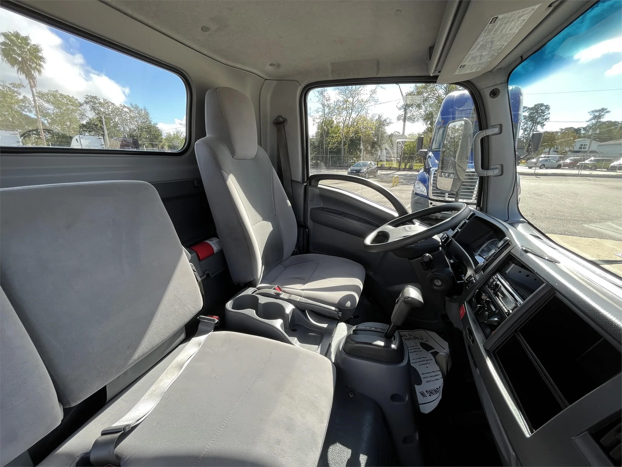 2017 Isuzu NRR in Jacksonville, FL — photo 7