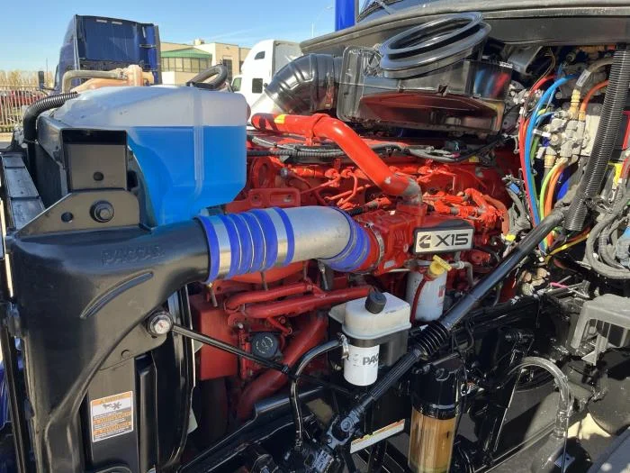 2022 Peterbilt 579 - image 12