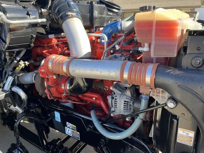 2022 Peterbilt 579 - image 11