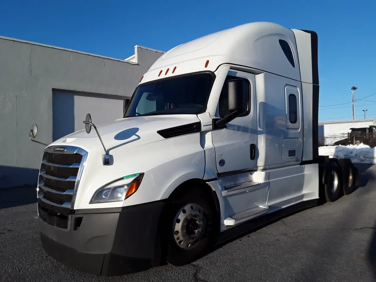 2023 Freightliner Cascadia in Allentown, PA