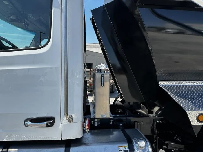 2026 Peterbilt 548 in Austin, TX — photo 8