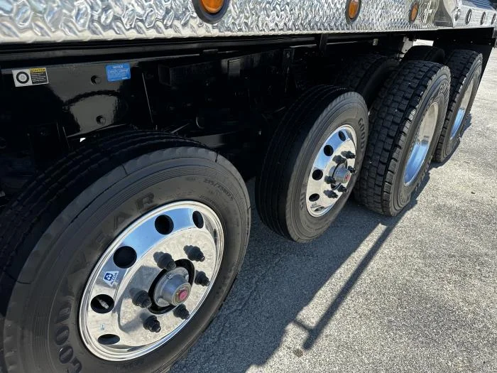 2026 Peterbilt 548 in Austin, TX — photo 7