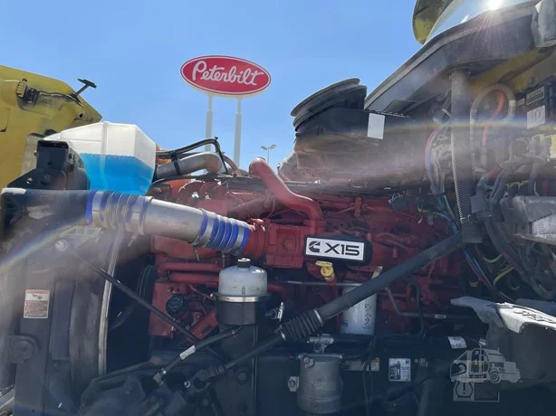 2021 Peterbilt 579 in Portland, OR — photo 16