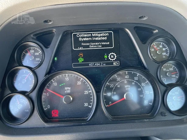 2021 Peterbilt 579 in Portland, OR — photo 21