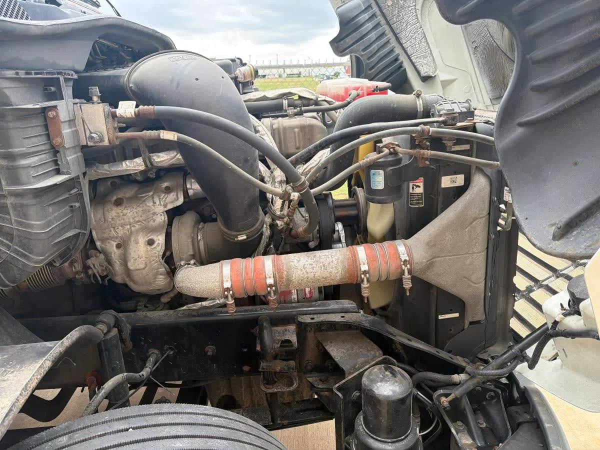 2020 Freightliner Cascadia in Oklahoma City, OK — photo 9