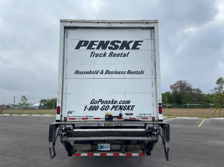 2021 International MV - image 7