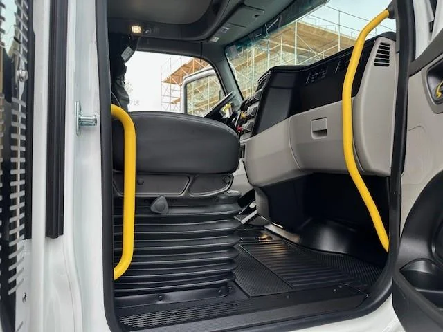 2027 Peterbilt 589 - image 27