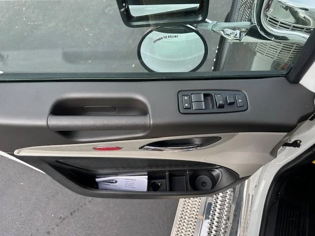 2027 Peterbilt 589 - image 13