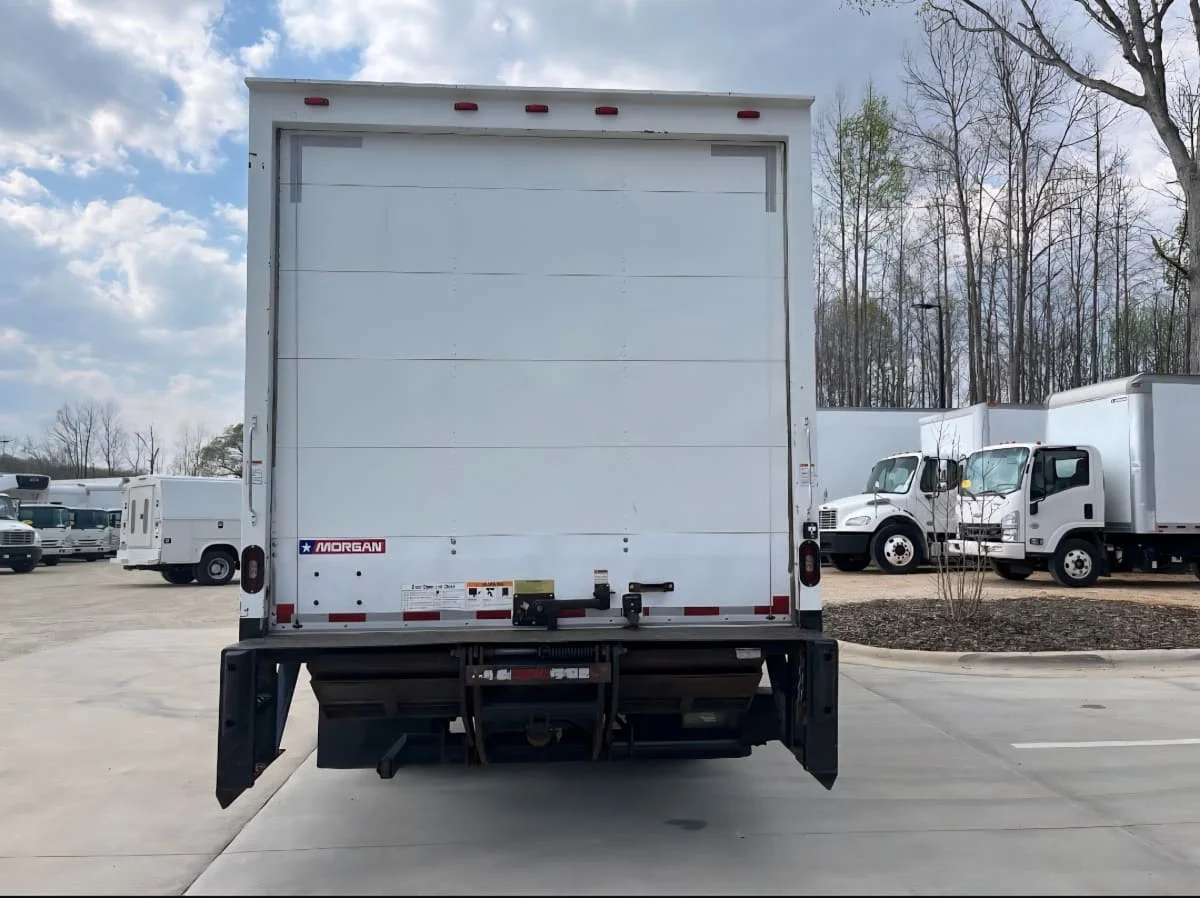 2019 Isuzu NPR - image 5