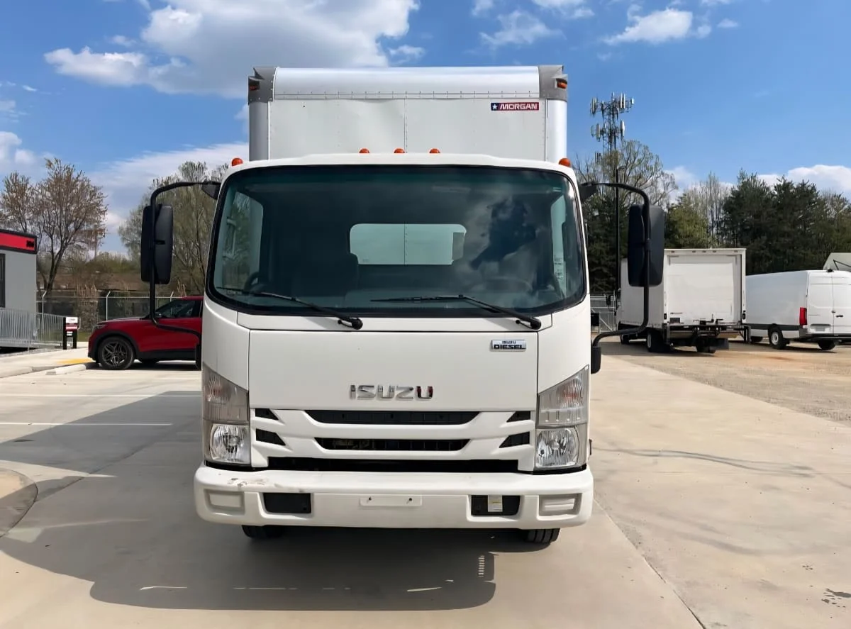 2019 Isuzu NPR - image 2