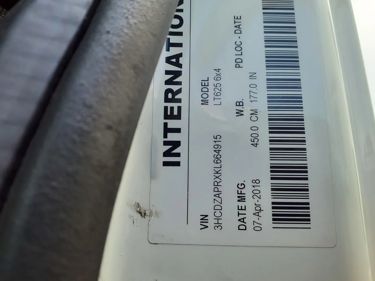 2019 International LT in Altoona, IA — photo 10