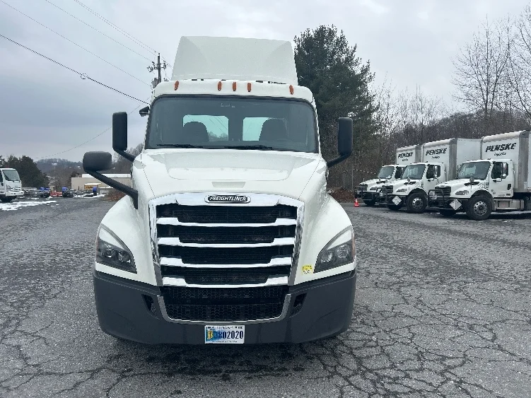 2019 Freightliner Cascadia in Blountville, TN — photo 2