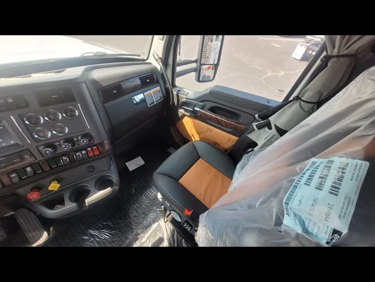 2027 Kenworth W990 in Memphis, TN — photo 19