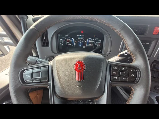 2027 Kenworth W990 in Memphis, TN — photo 20