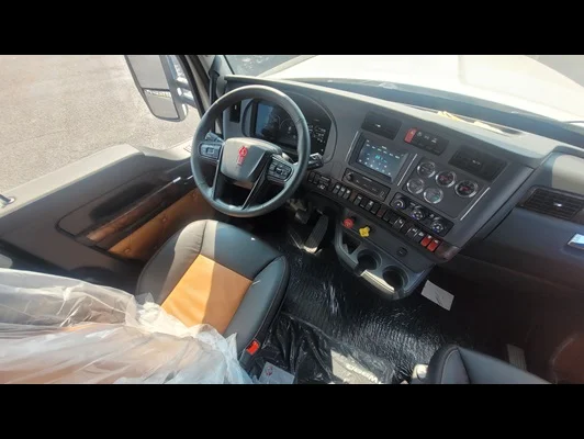 2027 Kenworth W990 in Memphis, TN — photo 18