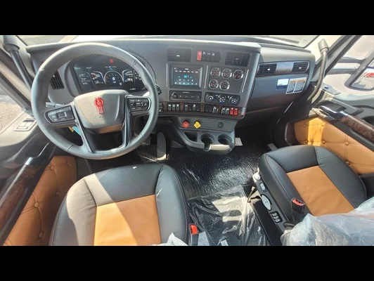 2027 Kenworth W990 in Memphis, TN — photo 3