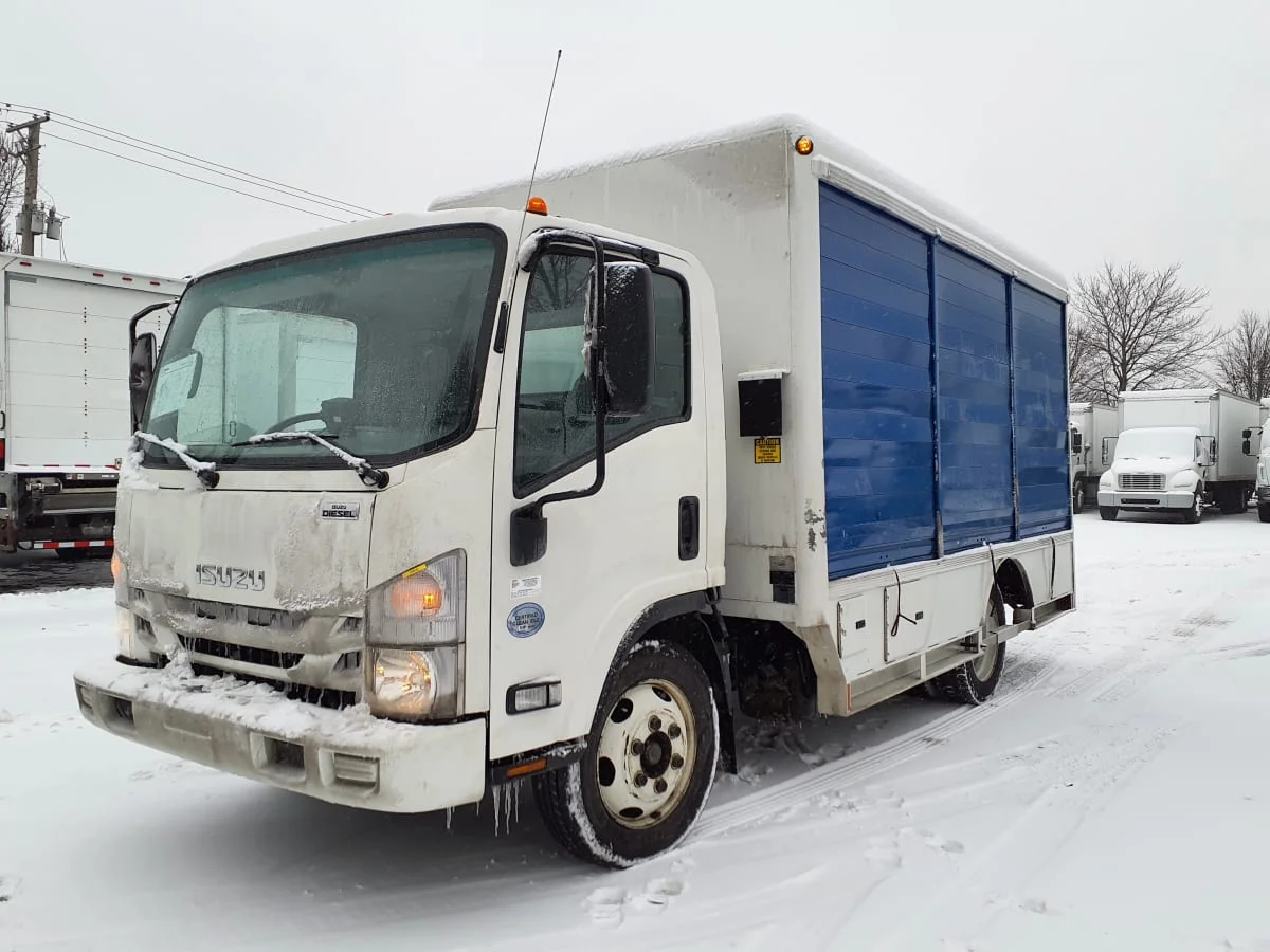 2016 Isuzu NRR in Bolingbrook, IL