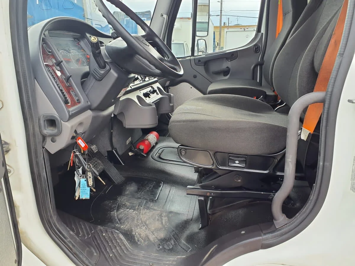 2022 Freightliner M2 106 - image 12