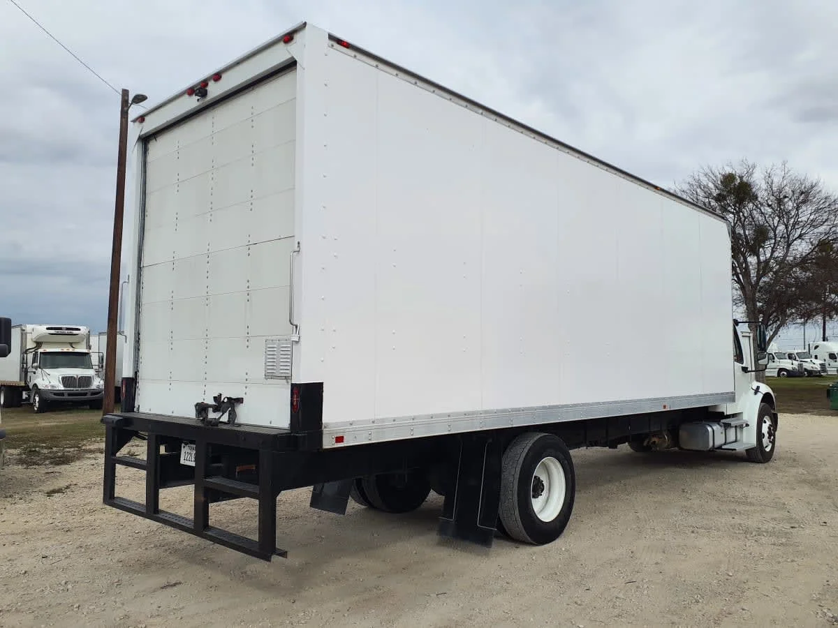 2022 Freightliner M2 106 - image 4