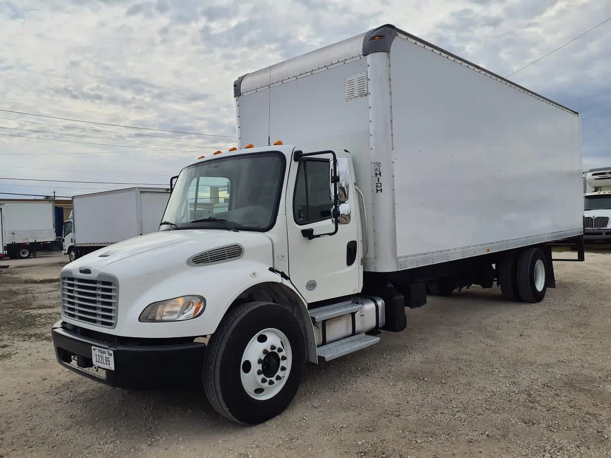 2022 Freightliner M2 106 - image 3