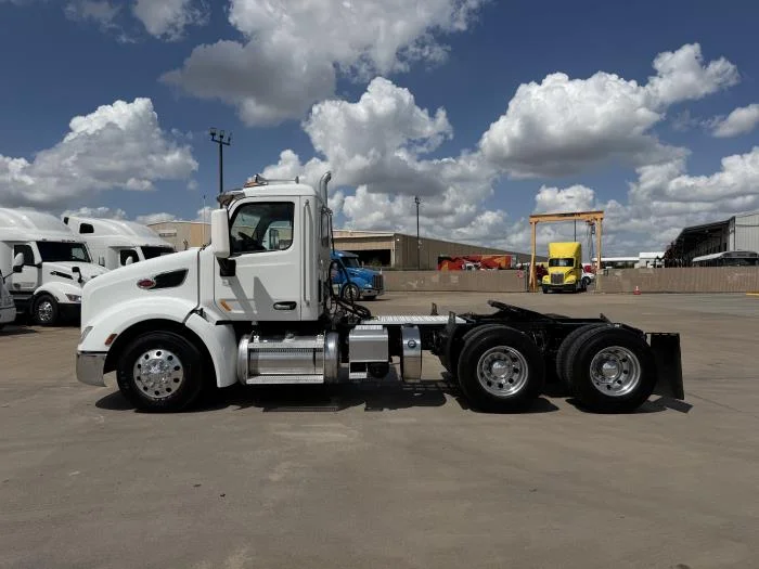 2020 Peterbilt 579 — photo 3