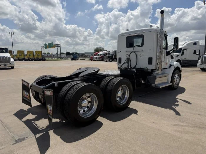 2020 Peterbilt 579 — photo 6