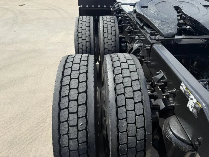 2020 Peterbilt 579 — photo 13