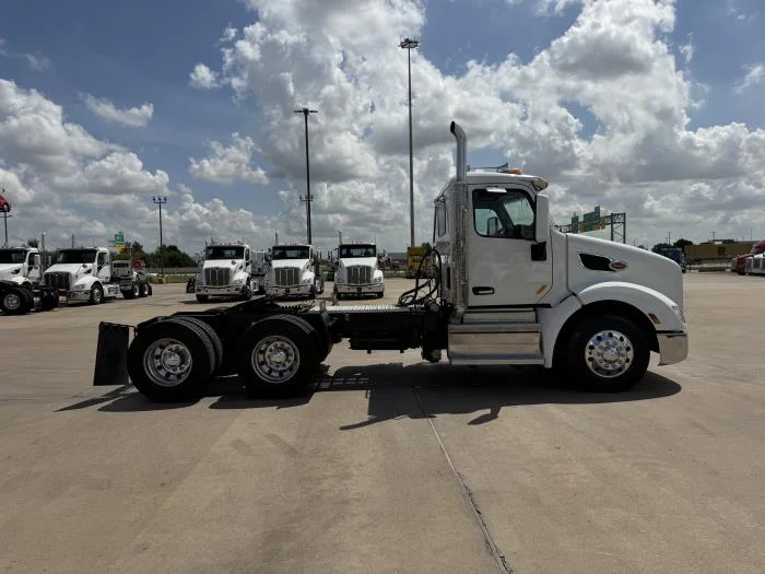 2020 Peterbilt 579 — photo 7