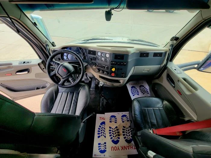 2019 Peterbilt 579 — photo 20