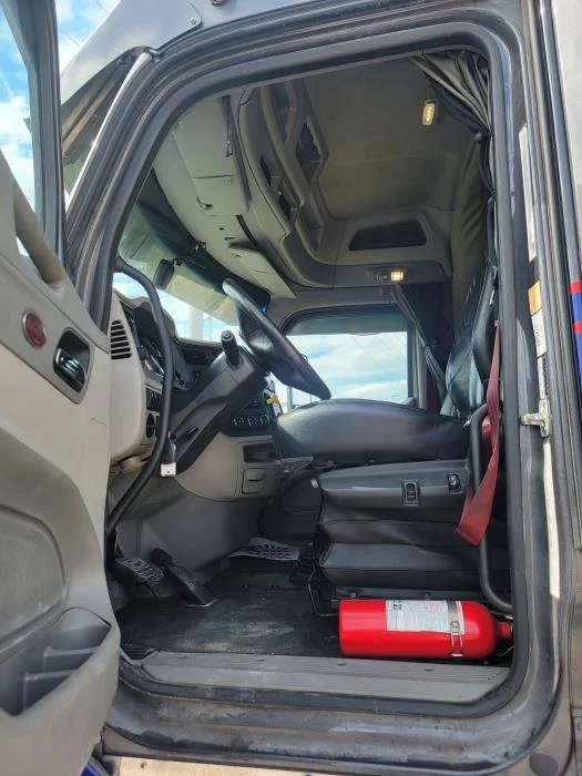 2019 Peterbilt 579 — photo 15