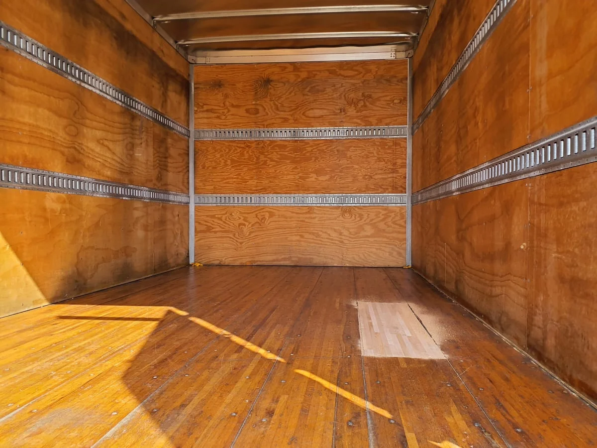 2019 International 4300 in St. Rose, LA — photo 8