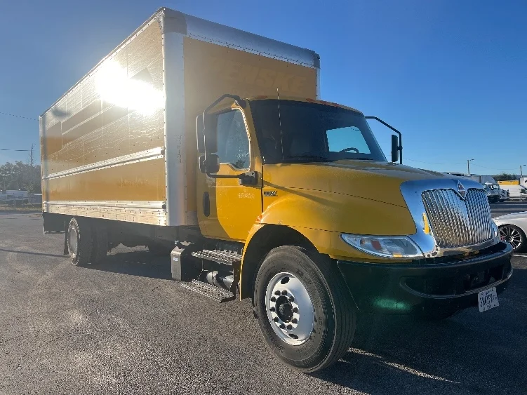 2021 International MV in Ocala, FL